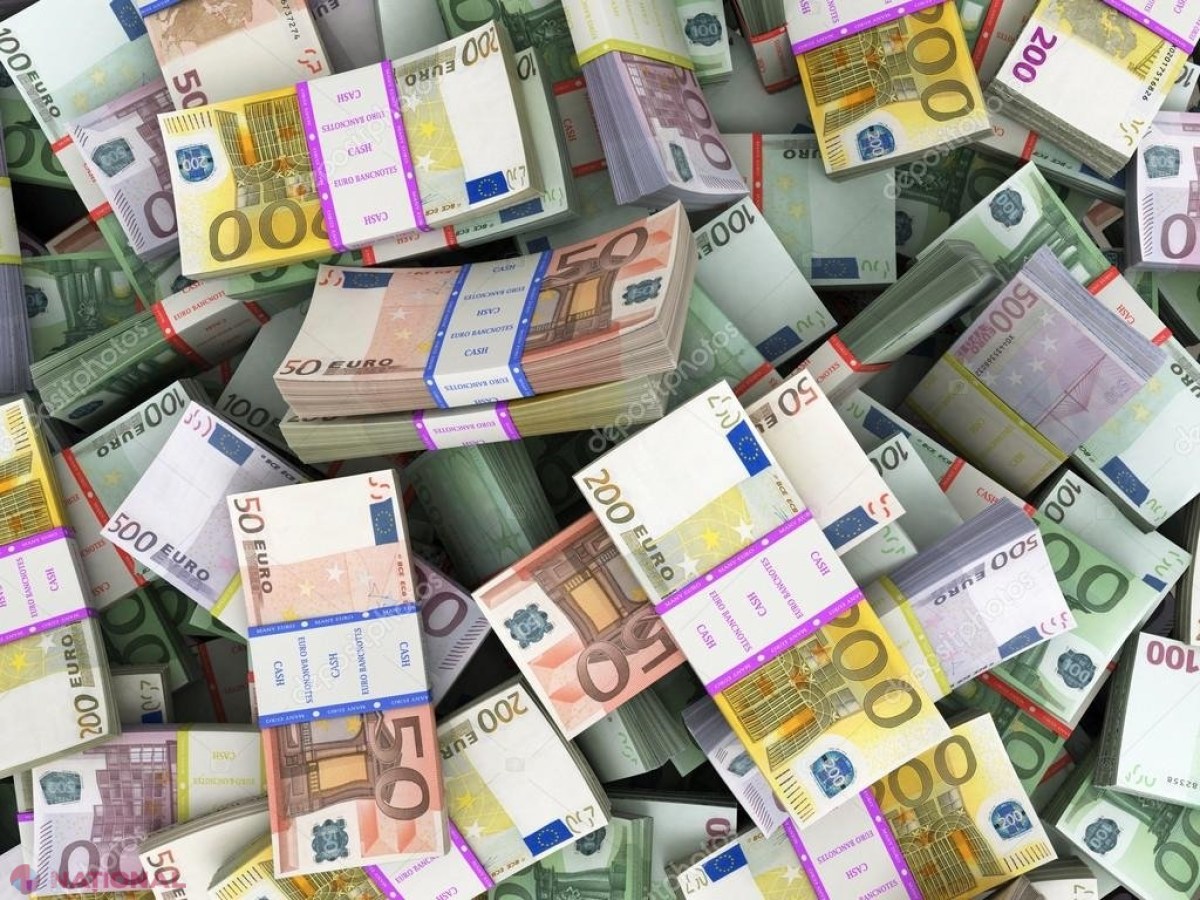 ATENŢIE în ce monedă vă ţineţi economiile! Analiştii anunţă PRĂPĂDUL: La cât va ajunge euro