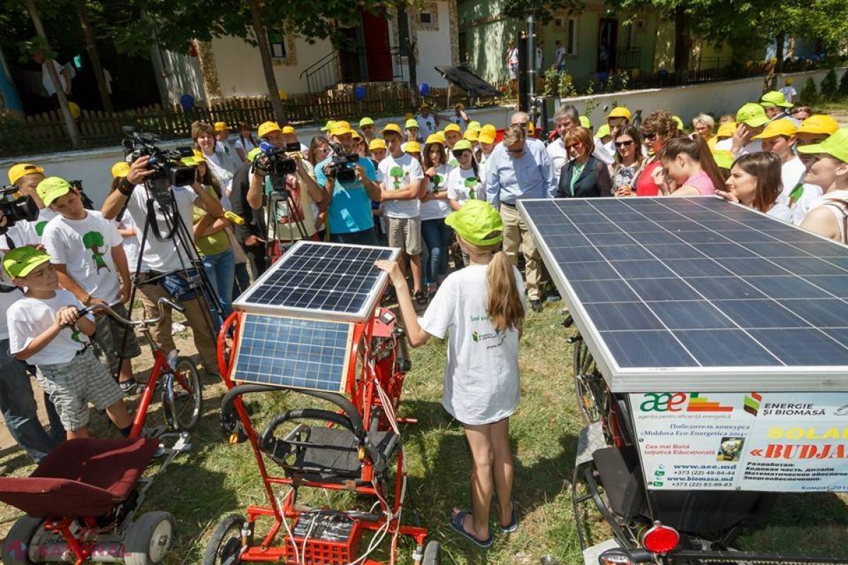 Comrat // La doar 12 ani, a INVENTAT MOTOCICLETA care se alimentează cu energie solară