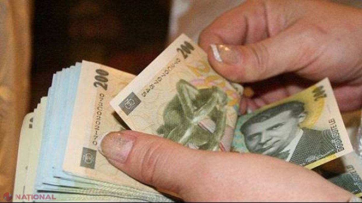 Ce salarii s-au plătit peste Prut în iunie: În medie câte peste 15 mii de lei moldovenești pe lună