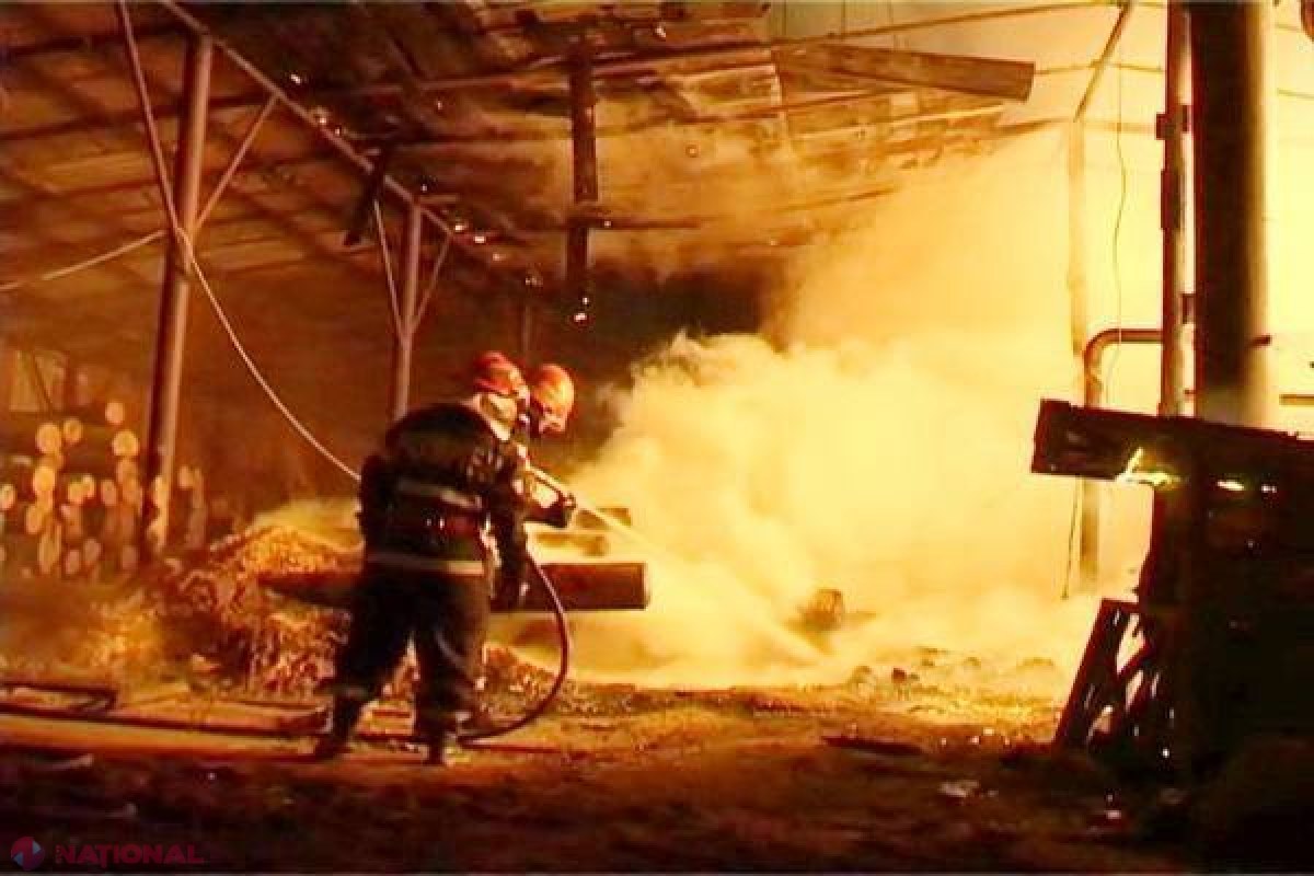 Detalii despre INCENDIUL de la fabrica de mobilă! Ce a ars