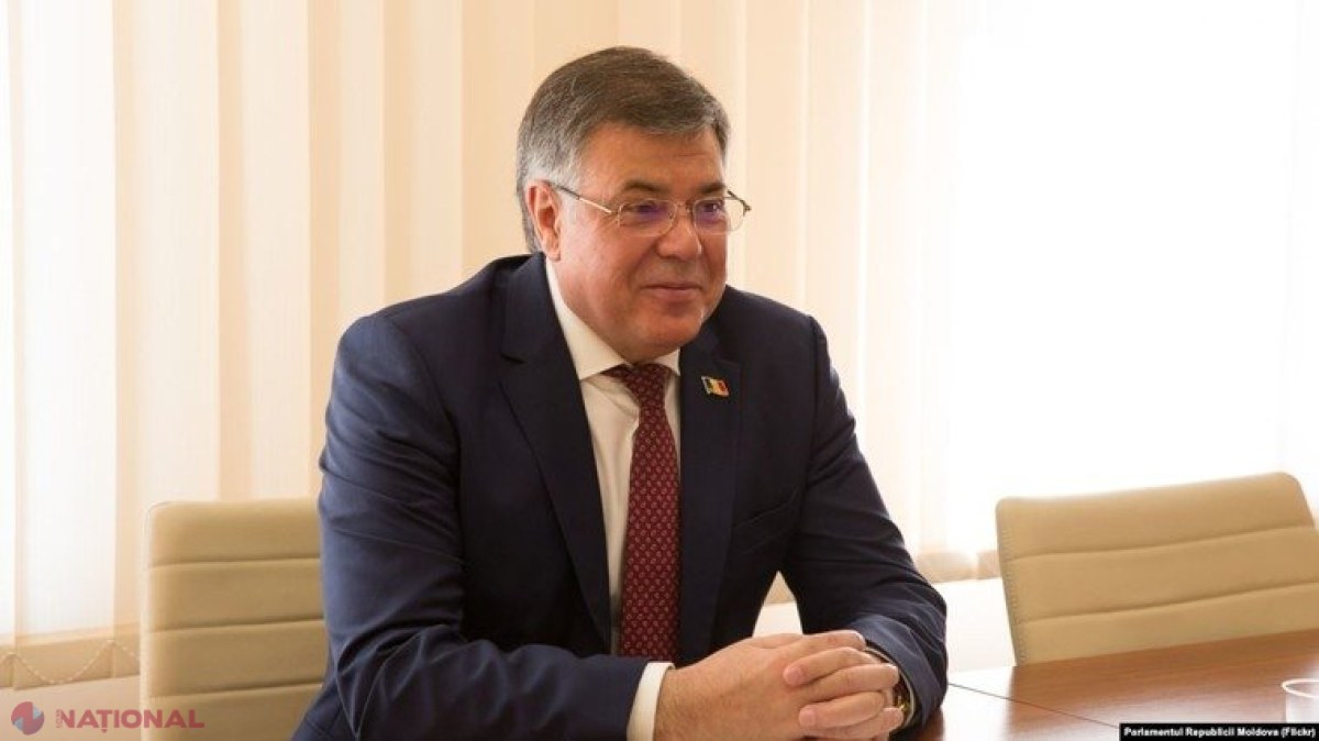 DOC // Ce se întâmplă cu cele peste 230 de de mii de basarabeni, care așteaptă să-și redobândească cetățenia ROMÂNĂ? Premierul României, sesizat OFICIAL