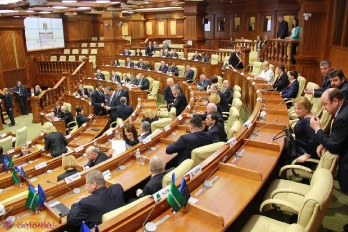 SURPRIZA pe care o pregătesc deputații pentru funcționarii revocați din funcții