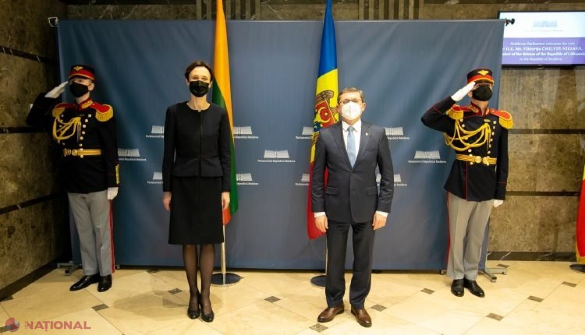 Lituania va ajuta R. Moldova să-și consolideze securitatea energetică și să combată dezinformarea: Mesajele transmise de președintele Parlamentului de la Vilnius președintelui și spicherului de la Chișinău