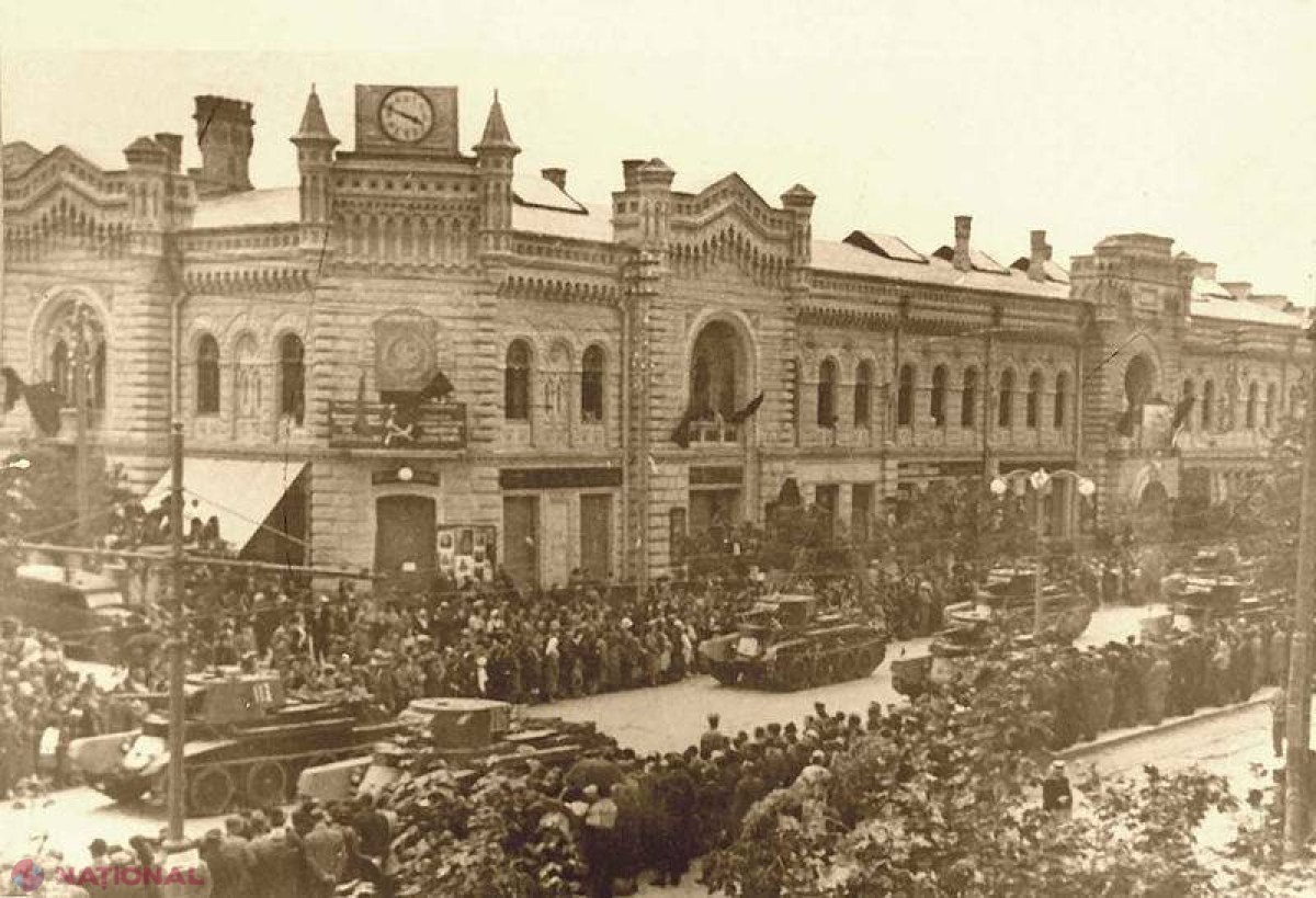 Expoziție // Zeci de fotografii, ilustrând teroarea sovietică, vor fi expuse la Chișinău