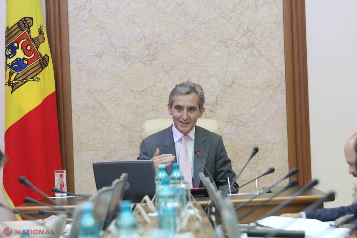Iurie Leancă cere ieftinirea pașapoartelor biometrice pentru anumite categorii de cetățeni