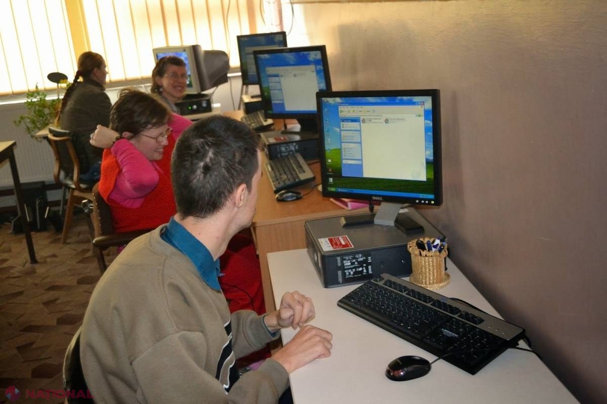 Asistenţii sociali vor studia limba română, dacă sunt vorbitori de rusă