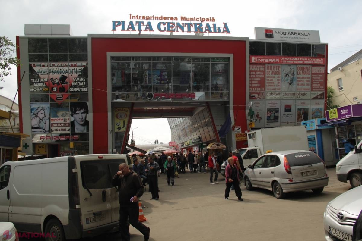 FOTO // Ce a mai rămas după incendiul DEVASTATOR de astă-noapte de la Piața Centrală
