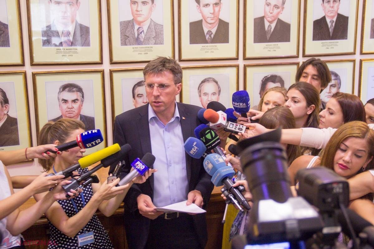 Crearea coaliției proeuropene în CMC se AMÂNĂ