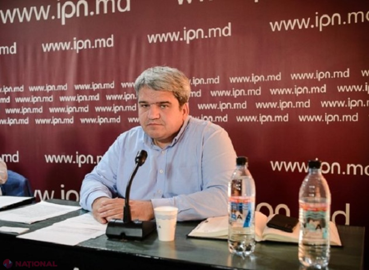 „Poama” din trotuare: Unul dintre funcționarii Primăriei Chișinău reținuți de CNA este Vitalie Mihalache, șeful Direcției Generale Mobilitate Urbană. Consilierii PAS solicită demisia acestuia: „45 de milioane de lei otkat pentru partidul MAN!”