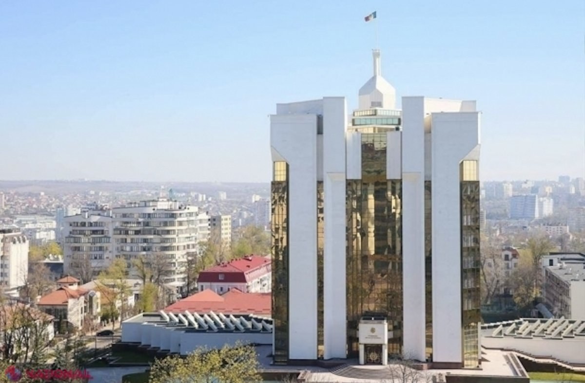 DOC // Președinta Maia Sandu a RETRAS cetățenia R. Moldova la cinci persoane născute în Federația Rusă. Alte 240 de persoane au renunțat la cetățenia R. Moldova