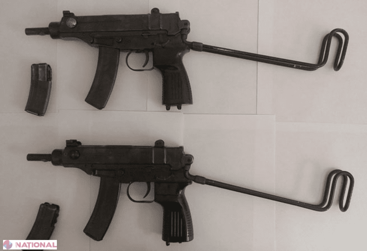 Surpriză pentru polițiști // ARME într-un colet poștal din Aeroport 