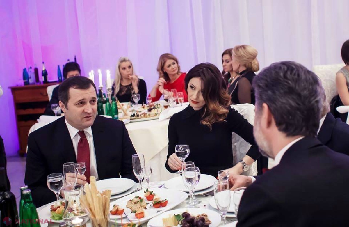 FOTO // VIP Magazin a desemnat cei 100 de oameni ai anului 2013. Vlad Filat și Angela Gonța, pentru prima dată în public în calitate de soț și soție
