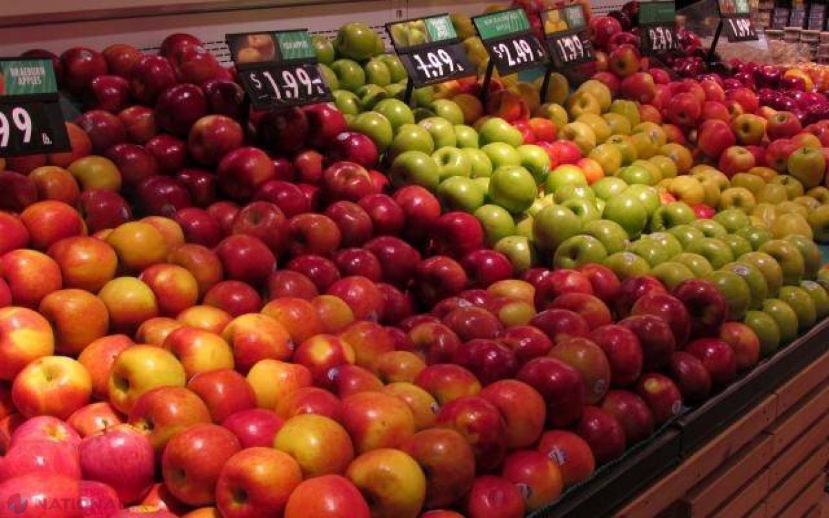 Rusia LOVEȘTE din nou. INTERZICE importul de fructe şi legume din Polonia