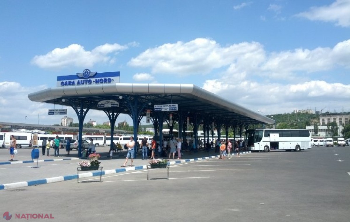 Doi angajați de la „Gările AUTO” au FUGIT de oamenii legii: Numărul celor care ar fi estorcat 1,5 milioane de lei lunar de la șoferi și sunt vizați întrun dosar penal a ajuns la 27