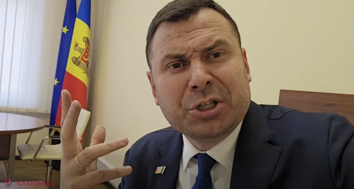 VIDEO // Vasile Costiuc, PRIMA reacție despre faptul că s-ar fi eschivat să plătească în transportul din Napoli. Acesta prezintă BILETELE pe care le-ar fi cumpărat și spune că a fost FILAT de serviciile speciale din R. Moldova.  