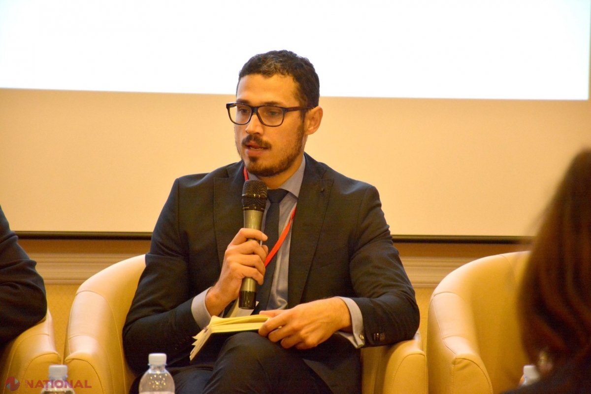 Un analist politic anunță SOLUȚIA pentru echilibrarea raportului de forțe după alegerile parlamentare: „Doar cei aflați acasă NU o pot face”