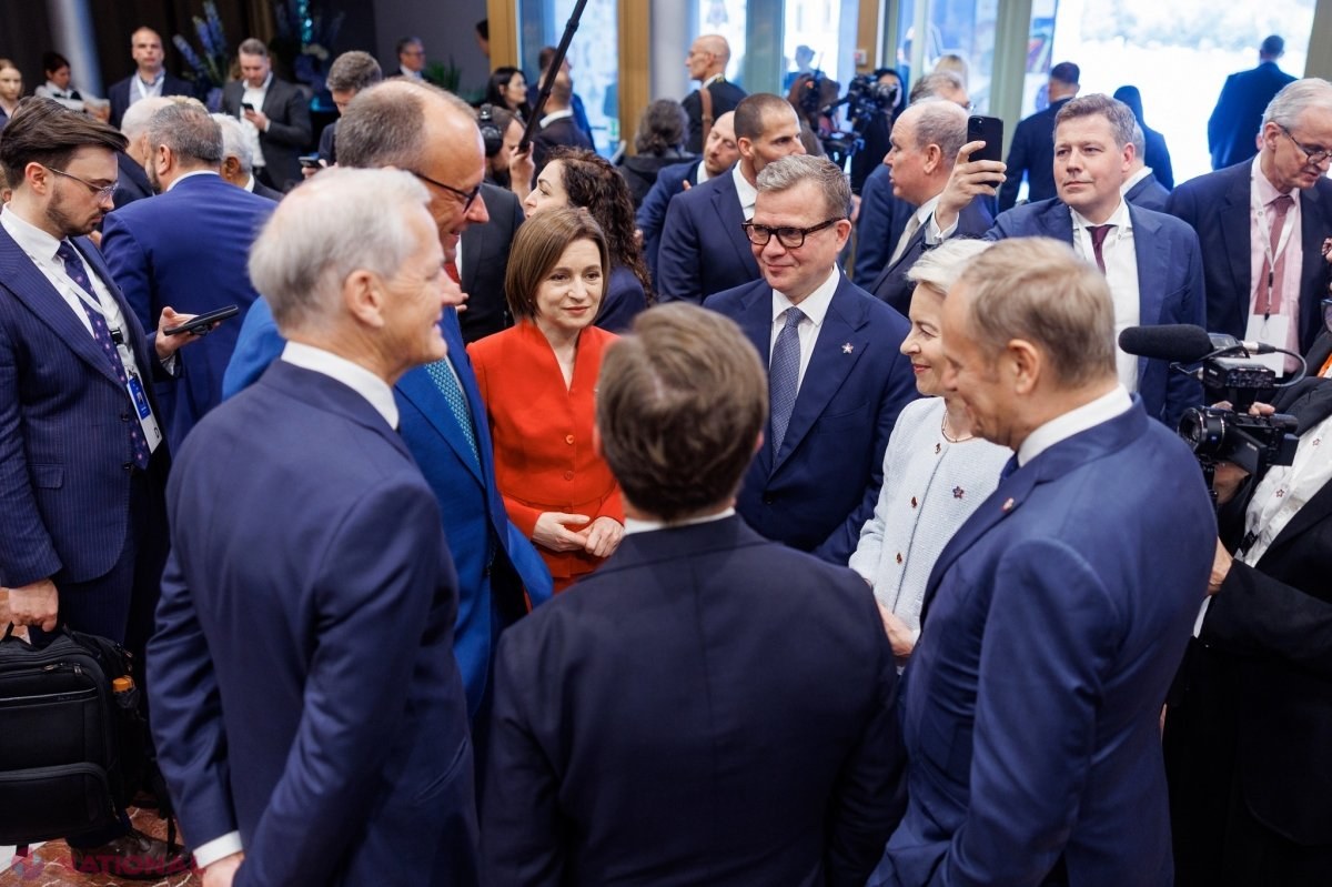 GALERIE FOTO // Maia Sandu, ținută IMPECABILĂ la summitul Comunității Politice Europene. Șefa statului a promovat interesele R. Moldova în fața celor mai puternici lideri ai Europei - cancelarul Merz, Emmanuel Macron, Keir Starmer sau Zelenski