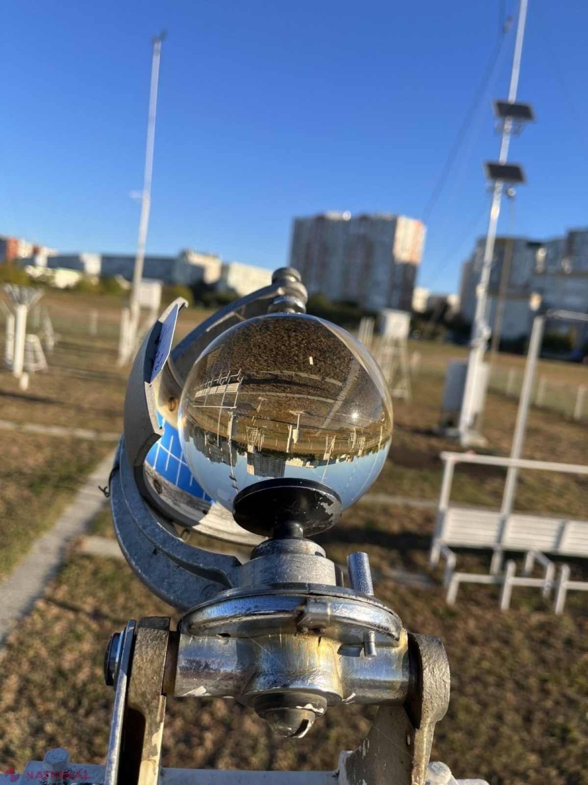 Recordurile METEO ale lunii aprilie în R. Moldova: Anii în care termometrele au arătat minus 14,2 grade Celsius pe 4 aprilie și, respectiv, plus 32,5 grade Celsius pe 29 aprilie 