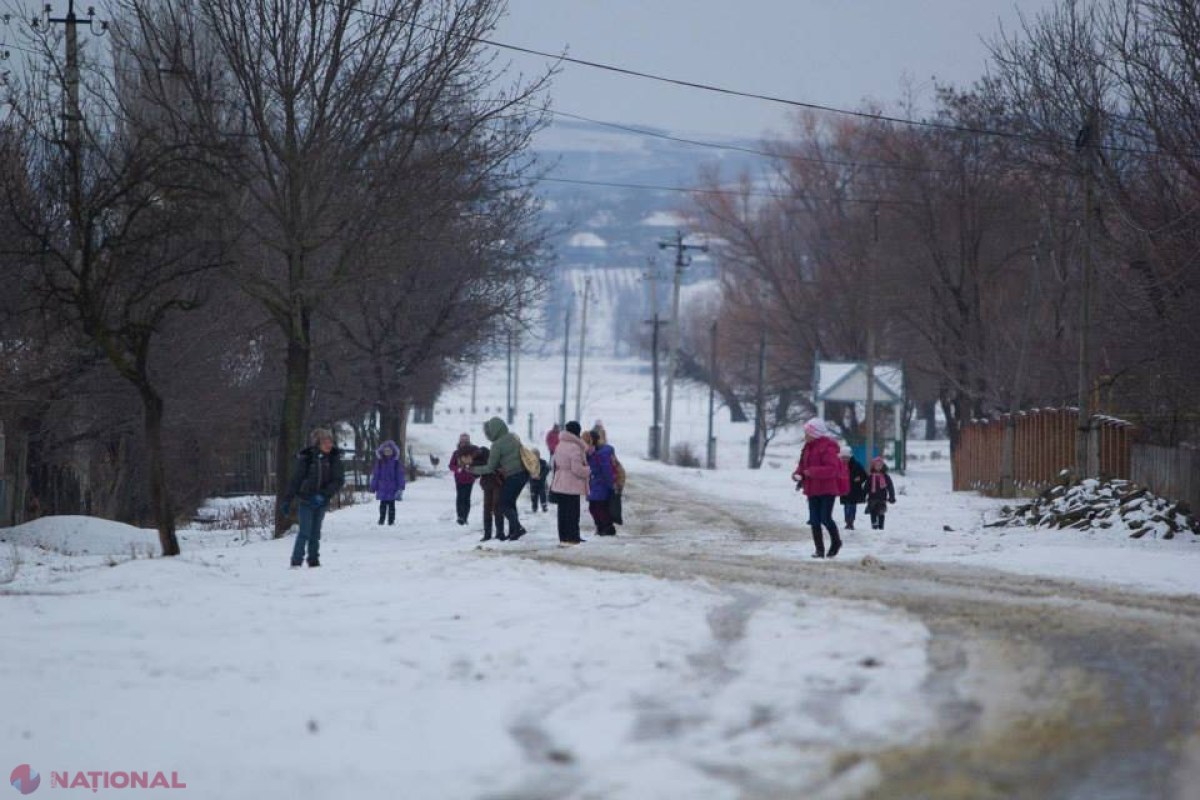 NINSOARE // Toate școlile dintr-un raion au fost închise. Mii de elevi stau acasă