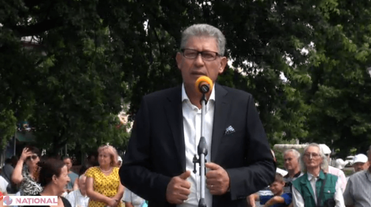 REPROȘURI pentru Ghimpu // Liderul liberal: „Se știe cine a furat MILIARDUL. Doi sunt la închisoare”. Cetățean: „Și Ghimpu tot fură”