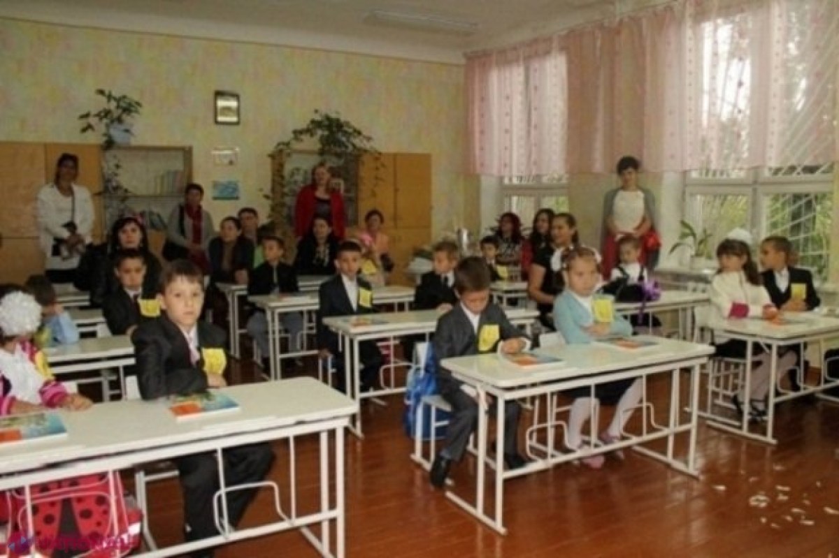 Salariile cadrelor didactice din Chișinău, MAJORATE cu 20%