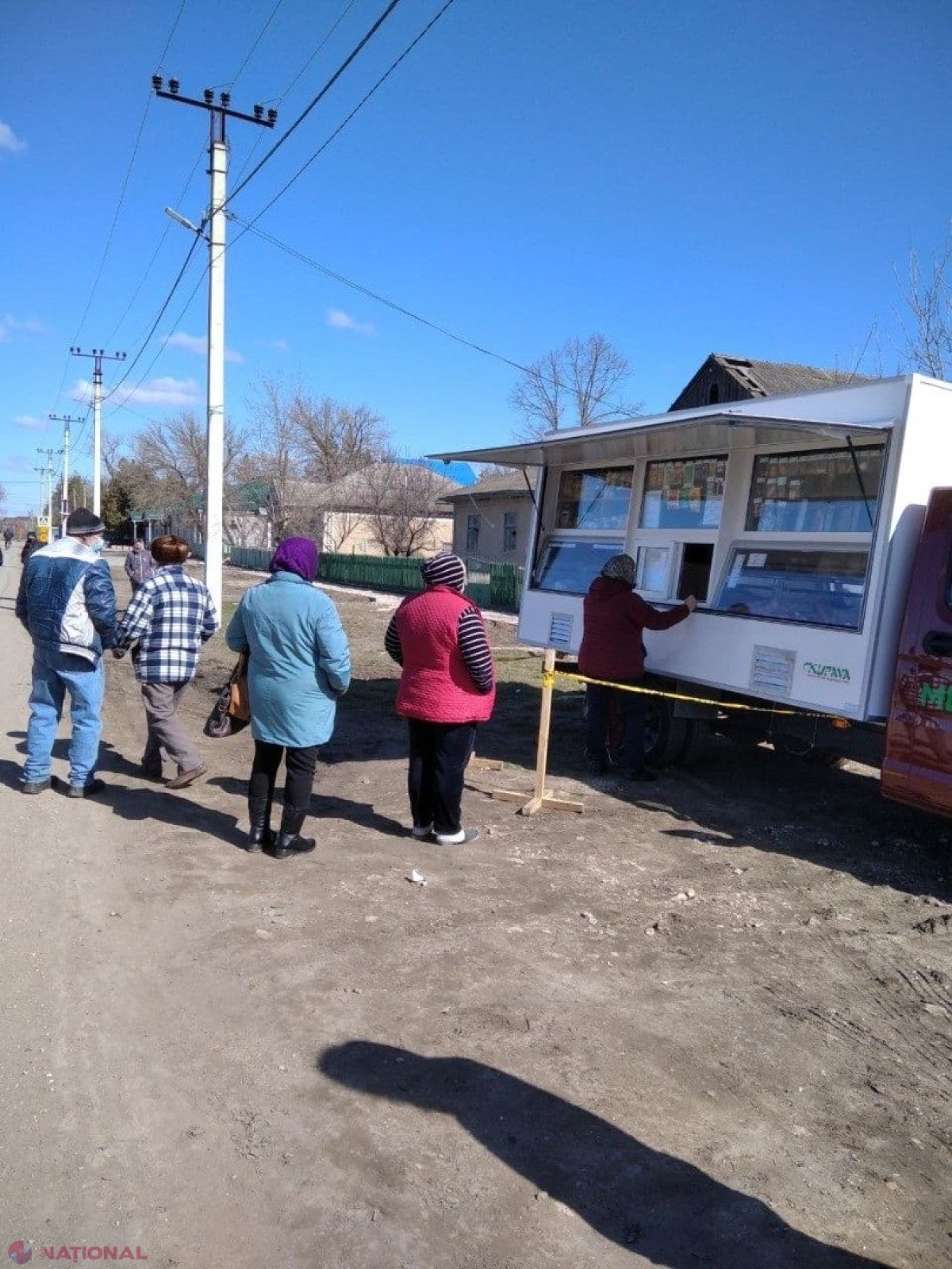 FOTO // „Este un sprijin concret și de mare ajutor pentru oameni”. Magazinele sociale mobile au ajuns și în raionul Cimișlia, la inițiativa lui Ilan Șor. Noul obiectiv - până la 200 de magazinelor sociale în R. Moldova