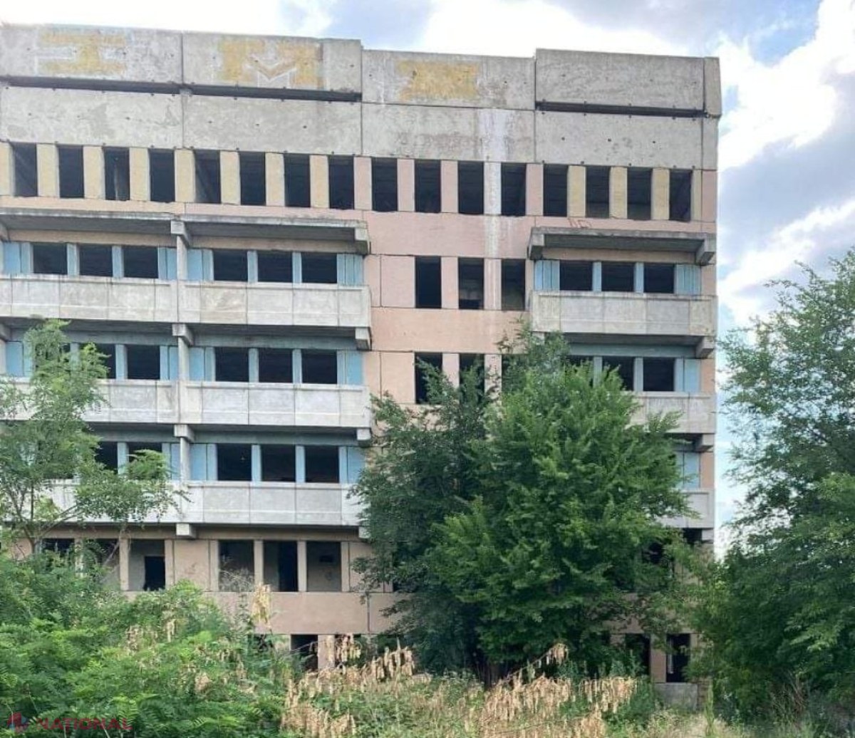 Selfie FATAL pentru un minor de 15 ani: A căzut în gol de pe acoperișul unei clădiri părăsite cu șase etaje