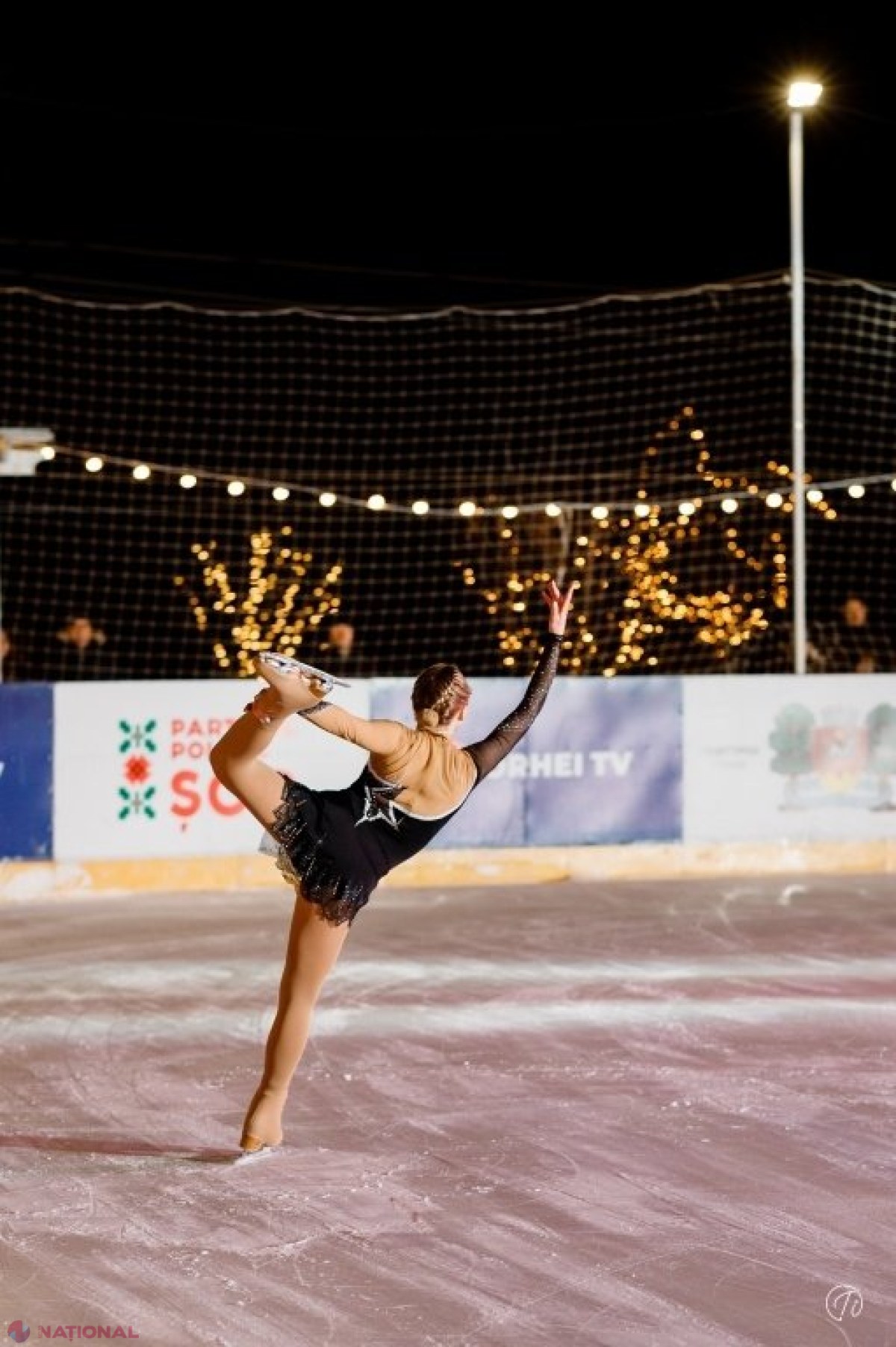 FOTO // La „Orheiland” s-a redeschis cel mai MARE PATINOAR din R. Moldova. Intrarea este GRATIS!