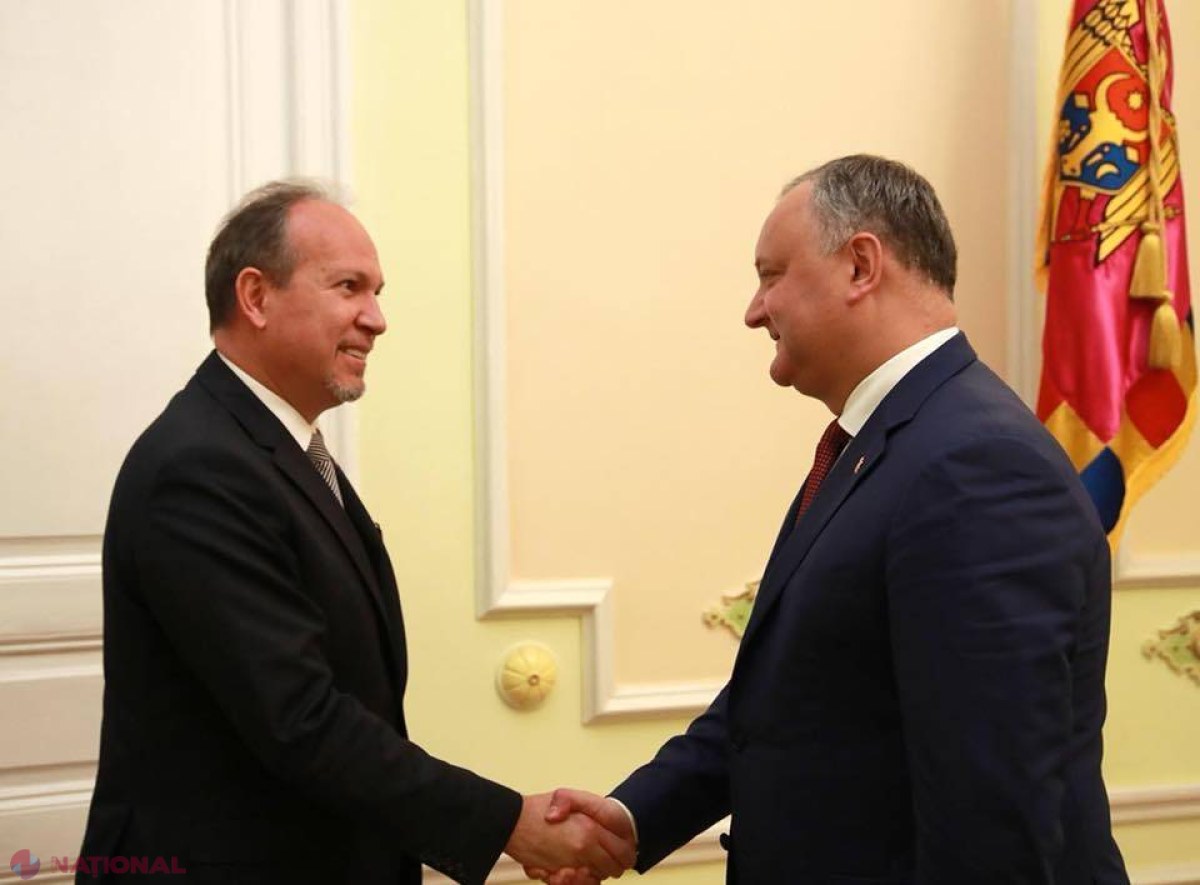 Igor Dodon l-a invitat pe Klaus Iohannis într-o VIZITĂ OFICIALĂ „în orice perioadă comodă pentru dumnealui”