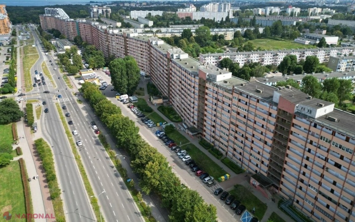 FOTO // Cum arată cel mai lung bloc de apartamente din Europa: are aproape 1 km lungime. Câți oameni locuiesc în el