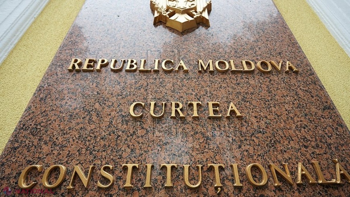 Simbolurile agresiunii militare rusești, egalate cu cele naziste: Curtea Constituțională a RESPINS sesizarea socialiștilor care nu sunt de acord cu interzicerea folosirii literelor „Z” și „V”, dar și a panglicii negru-oranj pe teritoriul R. Moldova