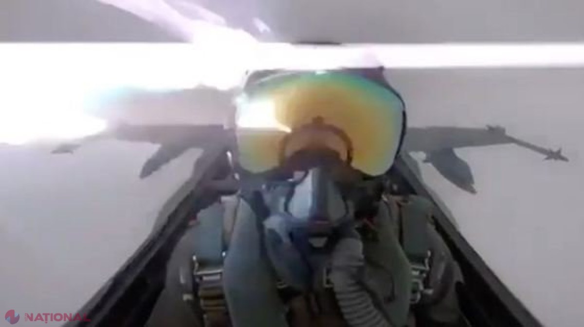 VIDEO VIRAL // Moment de INFARCT pentru un pilot de F-18, care zbura la mare înălţime. A apărut de NICĂIERI. Incidentul terifiant, surprins de camera de bord 
