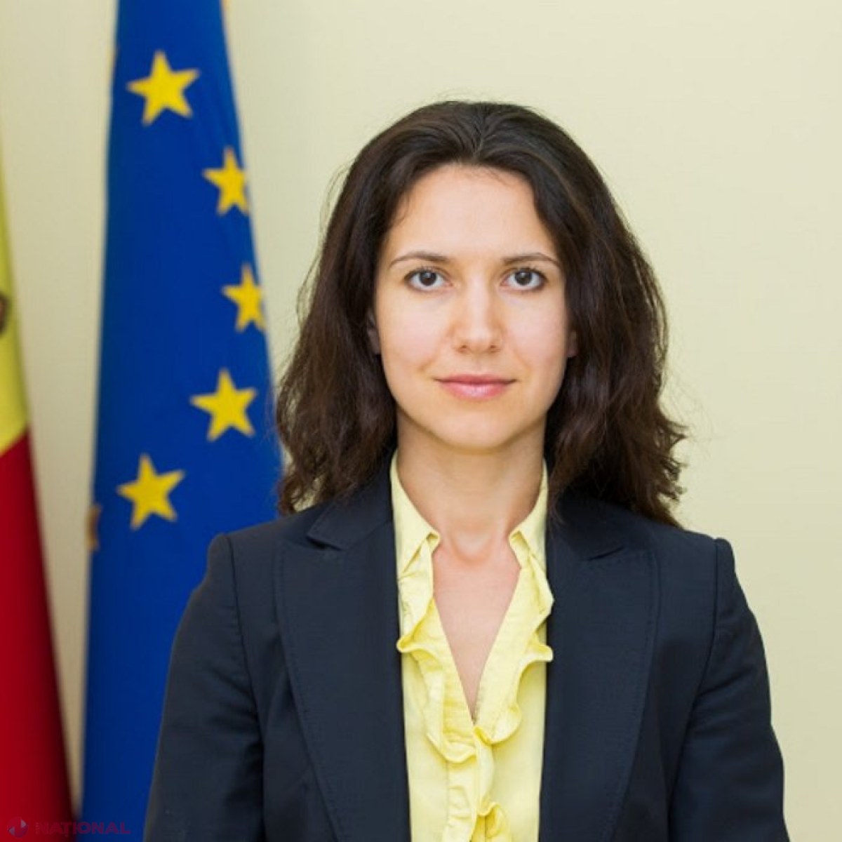 Consilierul prezidențial pe probleme juridice crede că miniștrii care au anunțat că pleacă din Guvernul demisionar trebuie să-și exercite funcțiile până la învestirea unui nou executiv: Legea îi permite lui Chicu să plece, însă nu și miniștrilor