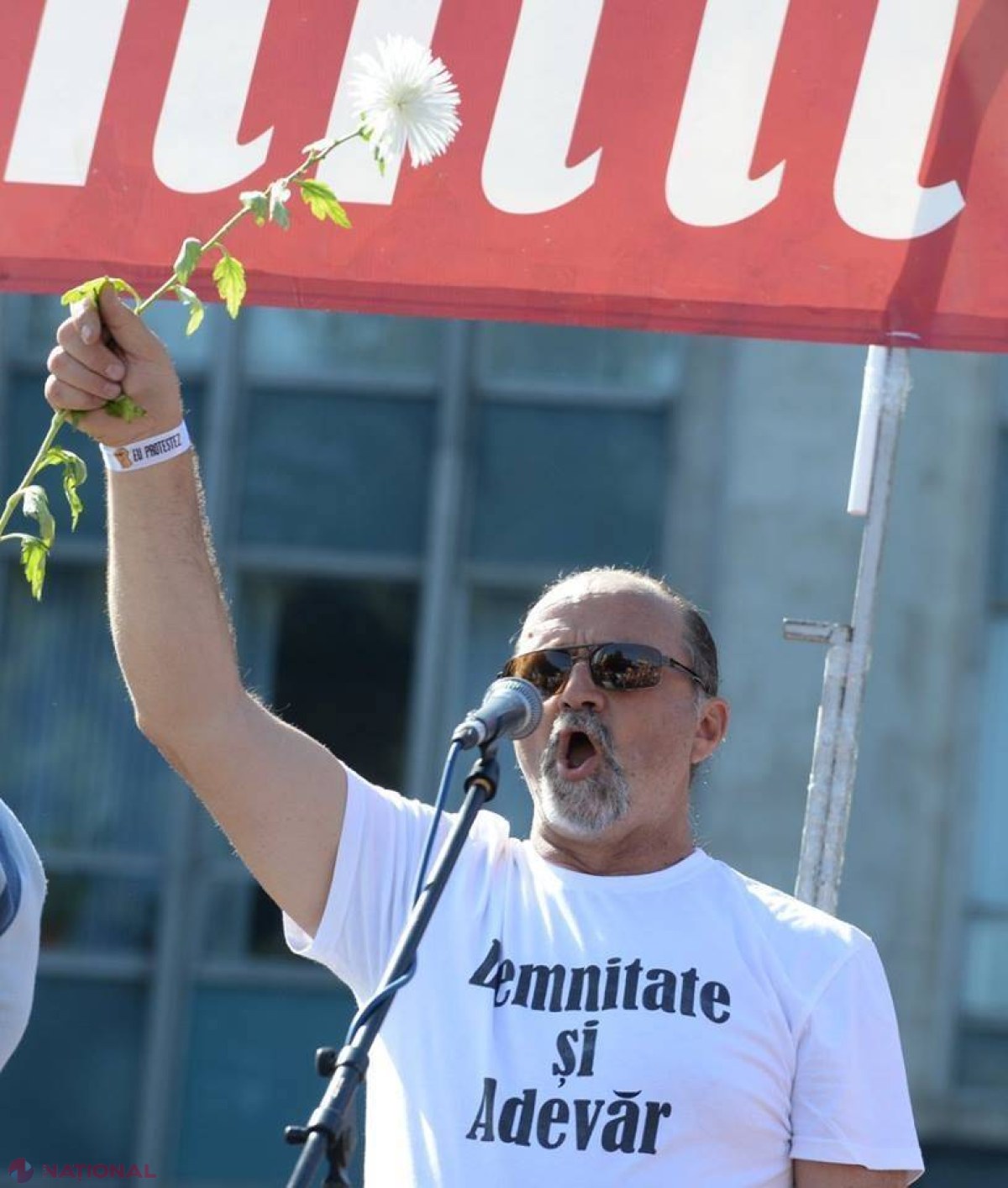Un apropiat al lui Andrei Năstase atacă un post TV: „Eu așa MIZERIE n-am văzut nici măcar la Publika”