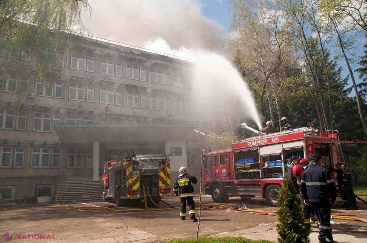 VERDICTUL pompierilor: Cauza INCENDIULUI de la Telecentru care a mistuit în totalitate acoperișul unei instituții de știință