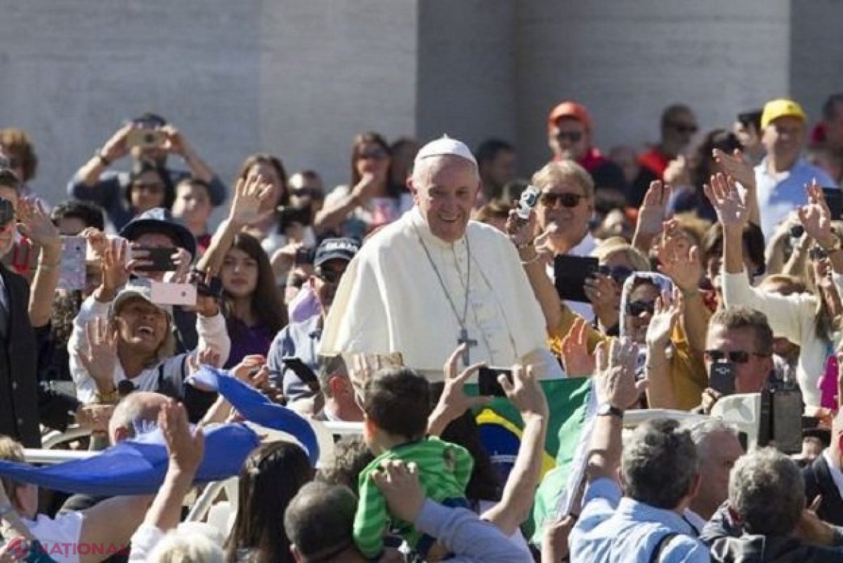 Papa Francisc vine în România! Programul complet al Suveranului Pontif: Unde va dormi, ce va vizita şi unde va merge cu papa-mobilul