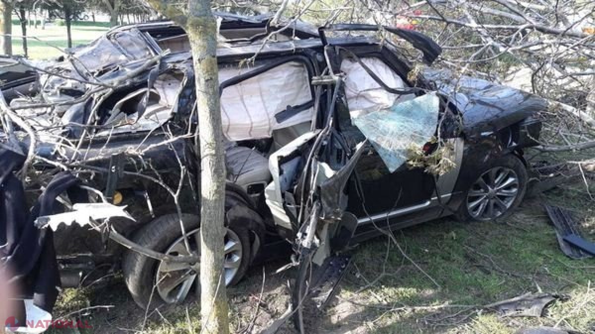 Unul dintre cei mai cunoscuţi MONDENI din România a murit la 43 de ani, după ce a pierdut CONTROLUL volanului şi a intrat în mai mulţi COPACI. VIDEO cu puternic impact emoţional