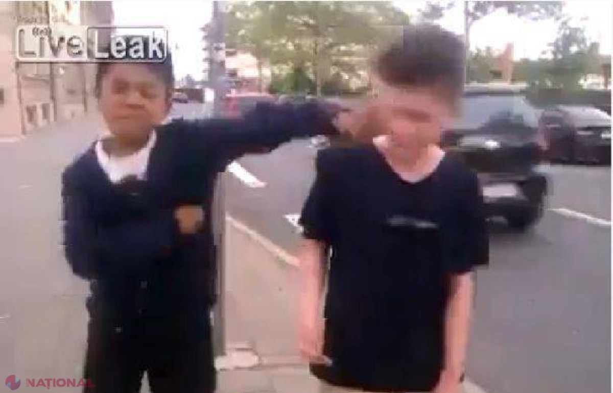 VIDEO ȘOCANT // Un copil de imigrant BATE și UMILEŞTE un copil german chiar la el în ţară