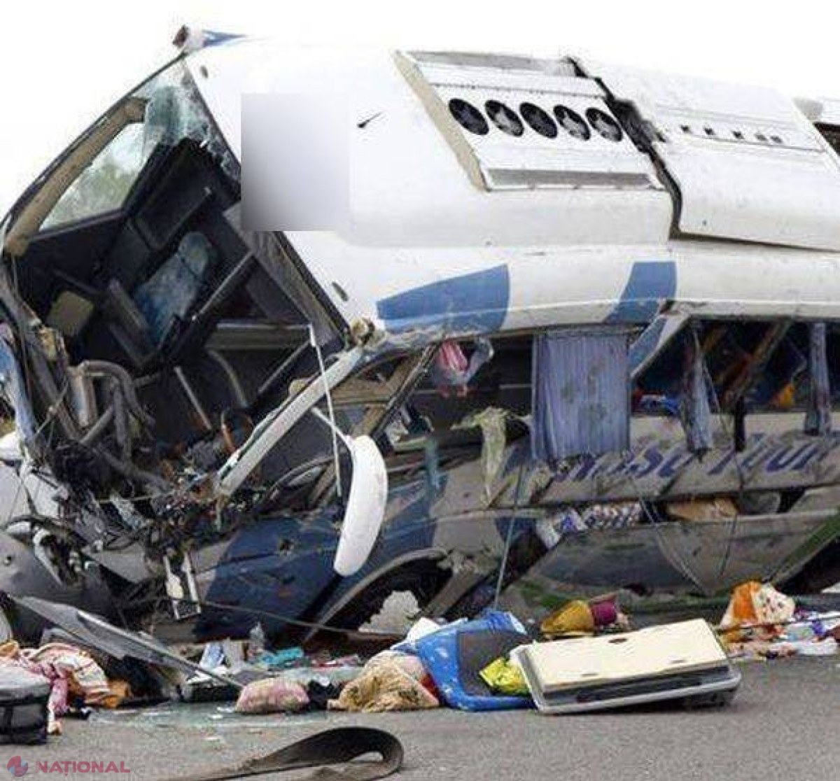 TERIBIL // Două accidente de autobuz soldate cu 27 de morți și zeci de răniți