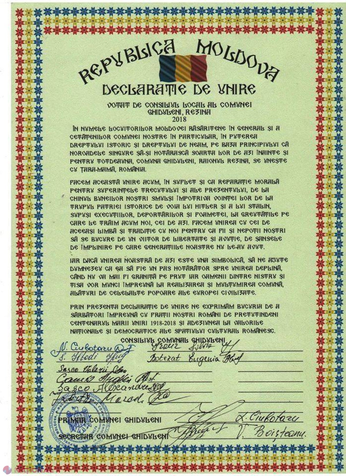 FOTO // Încă CINCI localități din R. Moldova au semnat declarații de UNIRE cu România