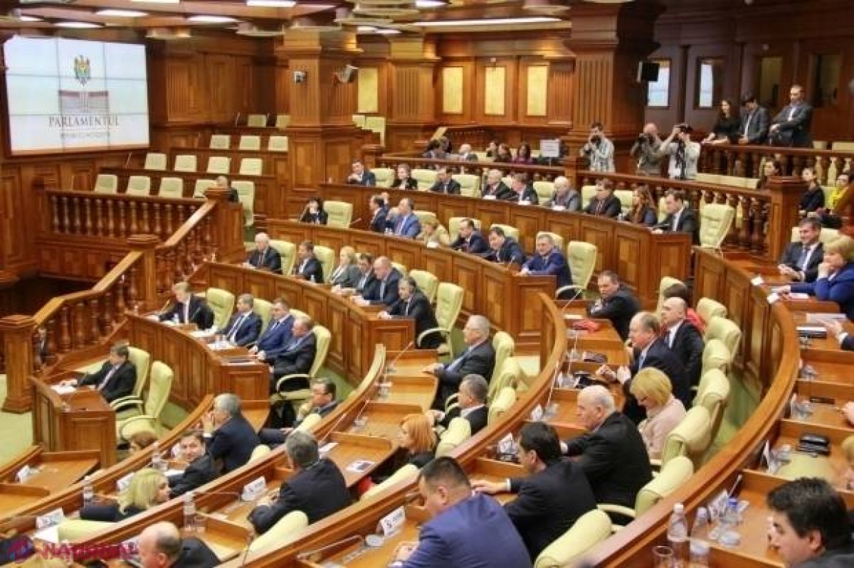 Moțiunea de cenzură a PICAT. Au votat doar 30 de deputați