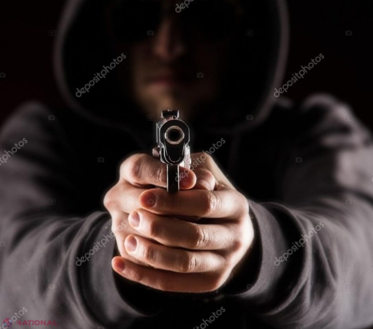 O femeie din Chișinău a angajat un „killer” să OMOARE un bărbat care îi datora bani: Riscă să ajungă la închisoare pentru tot restul vieții