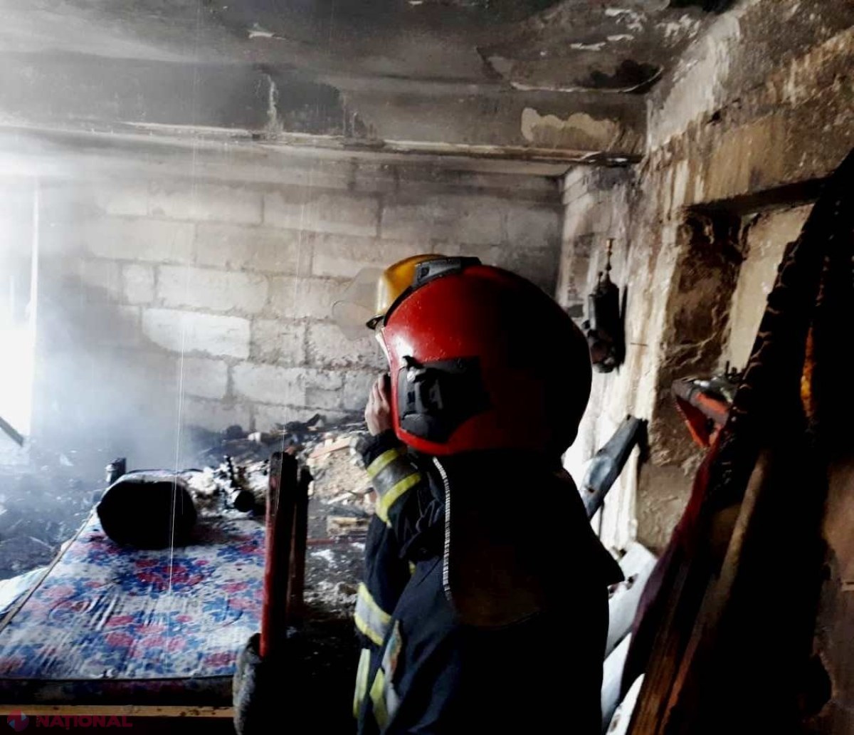 EXPLOZIE într-o locuință din R. Moldova, după ce o butelie de gaz a sărit în aer