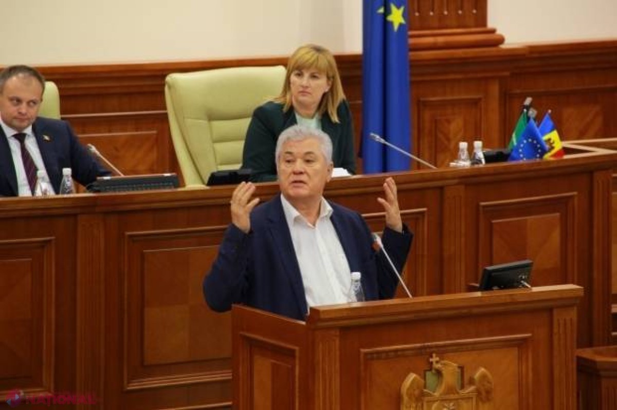 Noile reglementări în domeniul audiovizualului îi PLICTISESC pe deputați. Voronin: „Nu aveți cvorum. Adunați coaliția voastră a ascultătorilor și proștilor”