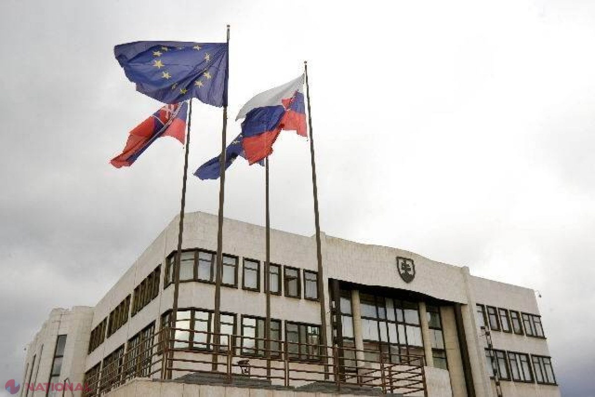 Slovacia și-a amendat Constituția pentru protejarea căsătoriei și a familiei
