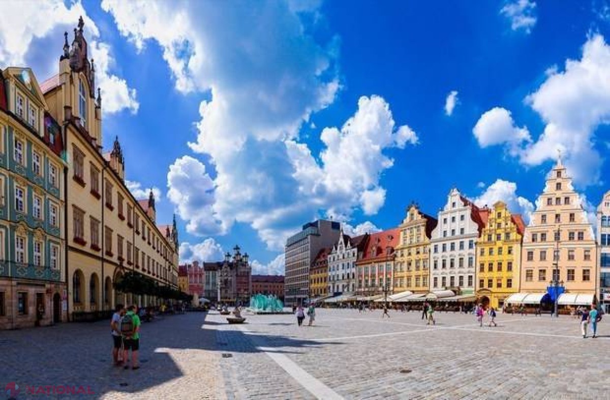 GALERIE FOTO // Cum arată oraşul care a fost ales CEA MAI BUNĂ destinaţie turistică din Europa