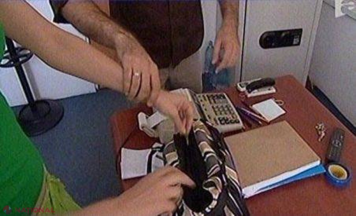 Directoarea unui liceu din capitală riscă să ajungă după gratii