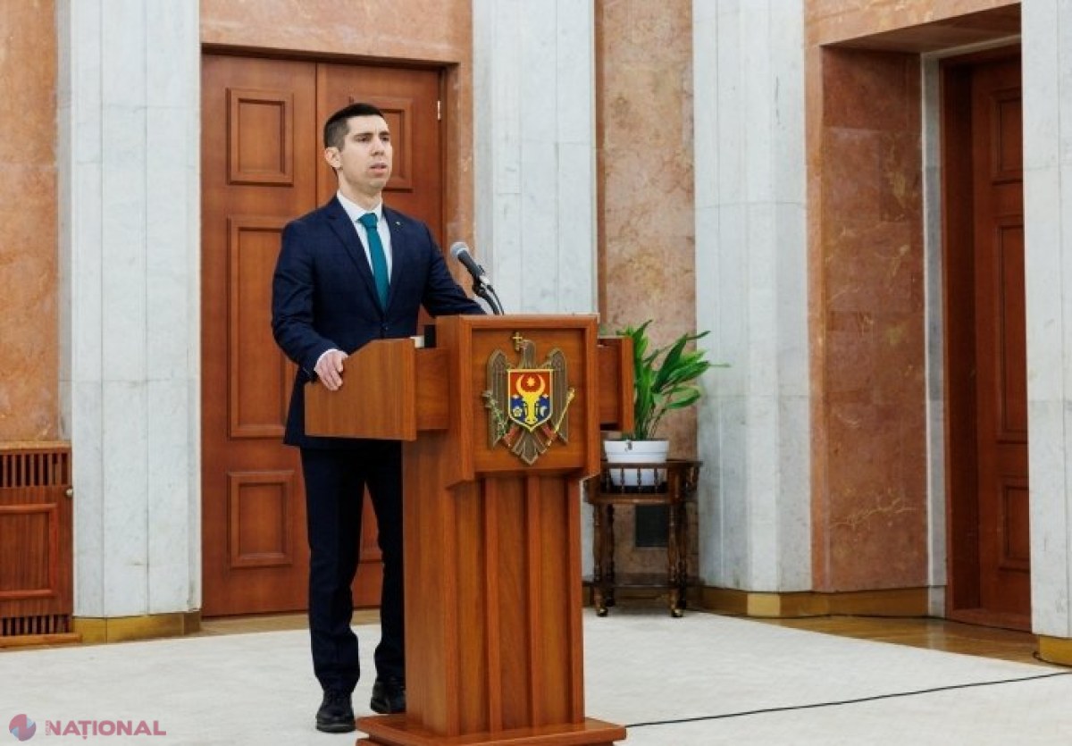 Noul ministru de Externe, Mihail Popșoi, și-a luat rămas-bun de la deputați cu un citat din Titulescu: „Dați-mi o politică internă bună și eu o să vă pot oferi o politică externă la fel de bună”