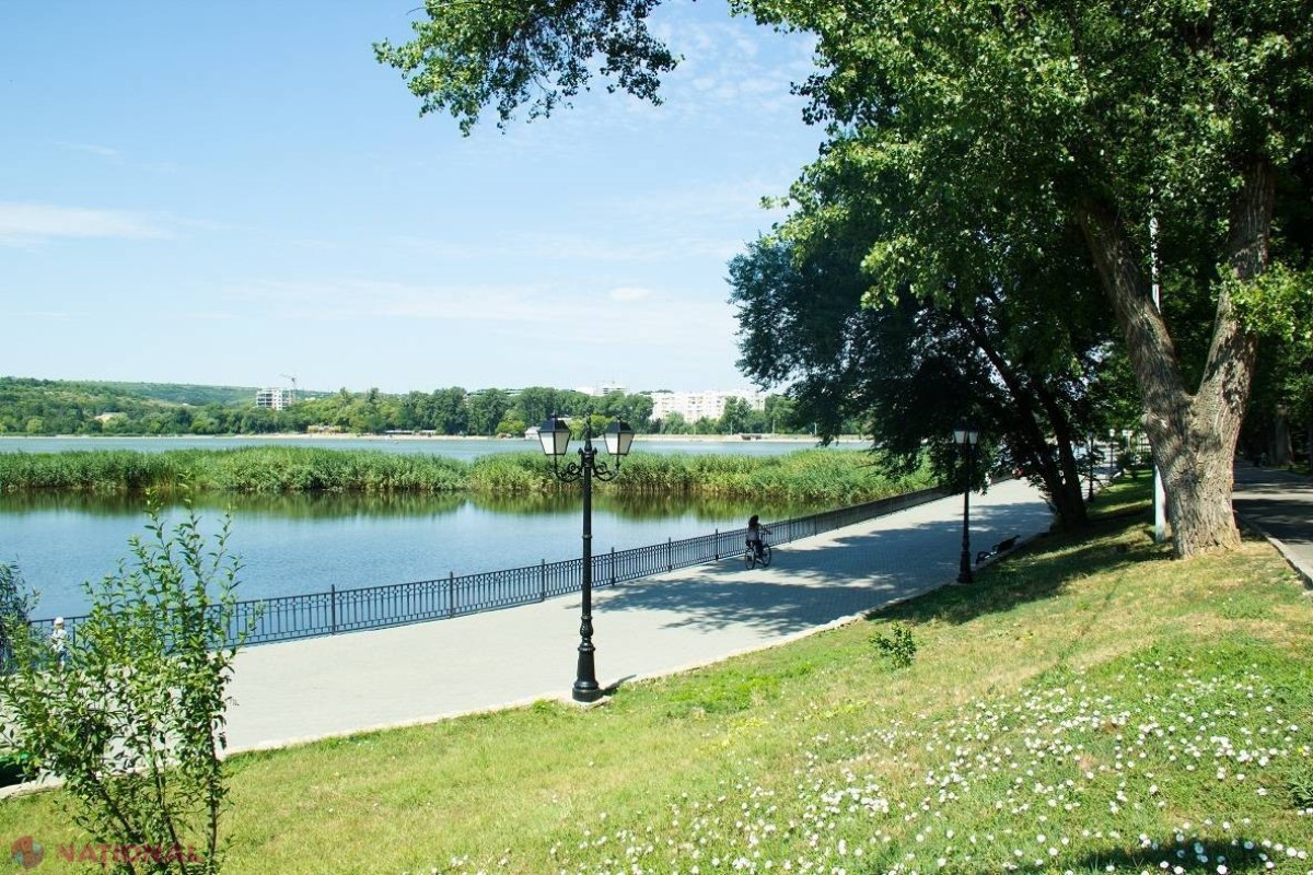 METEO // Vreme răcoroasă în R. Moldova. De când se va ÎNCĂLZI?