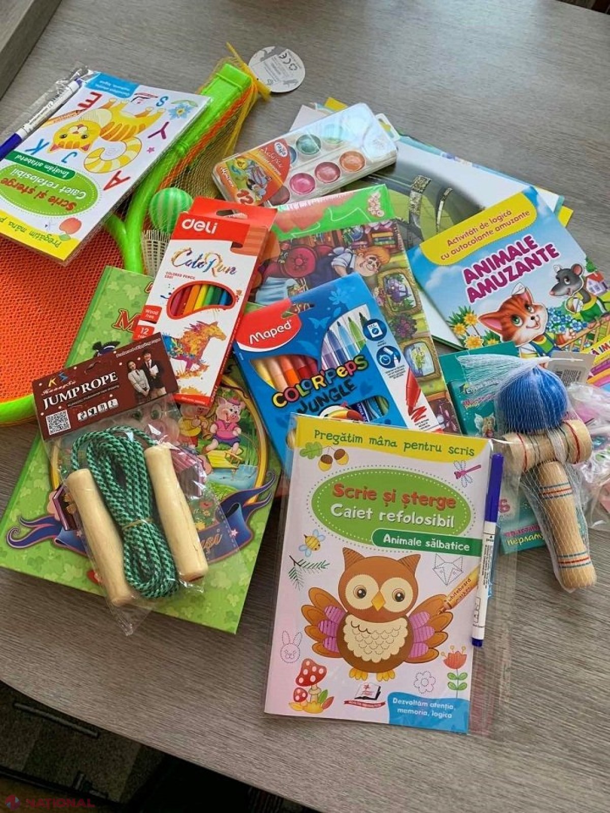Cinci sute de copii din R. Moldova vor beneficia de cărți de povești, jocuri logice și de creativitate, precum și echipamente sportive